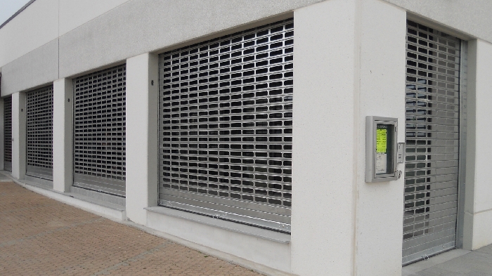 P100 Evolution, chiusura per galleria commerciale