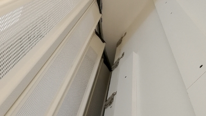 Closure for shop in commercial area, Milano