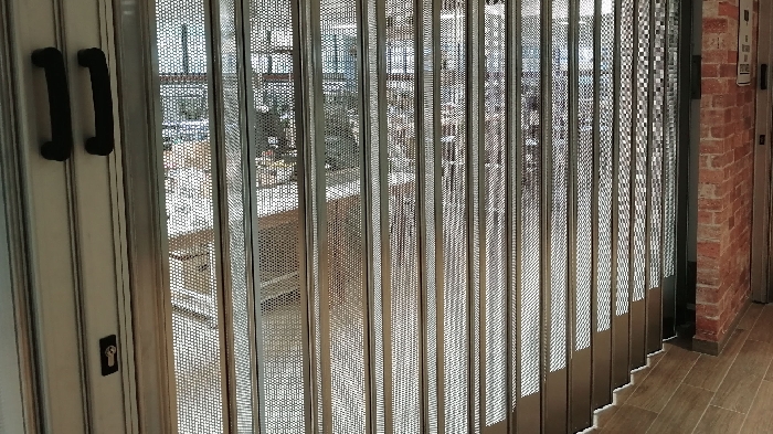 Posuvná uzávěr FoldingPACK&reg; - Samoobslužná oblast Milano